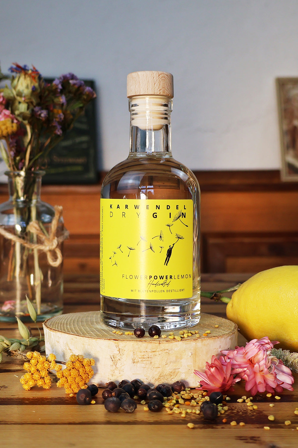 Flower Power Lemon – Karwendel Dry Gin